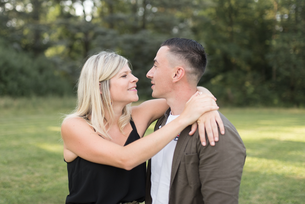 Couple dans un parc lyon