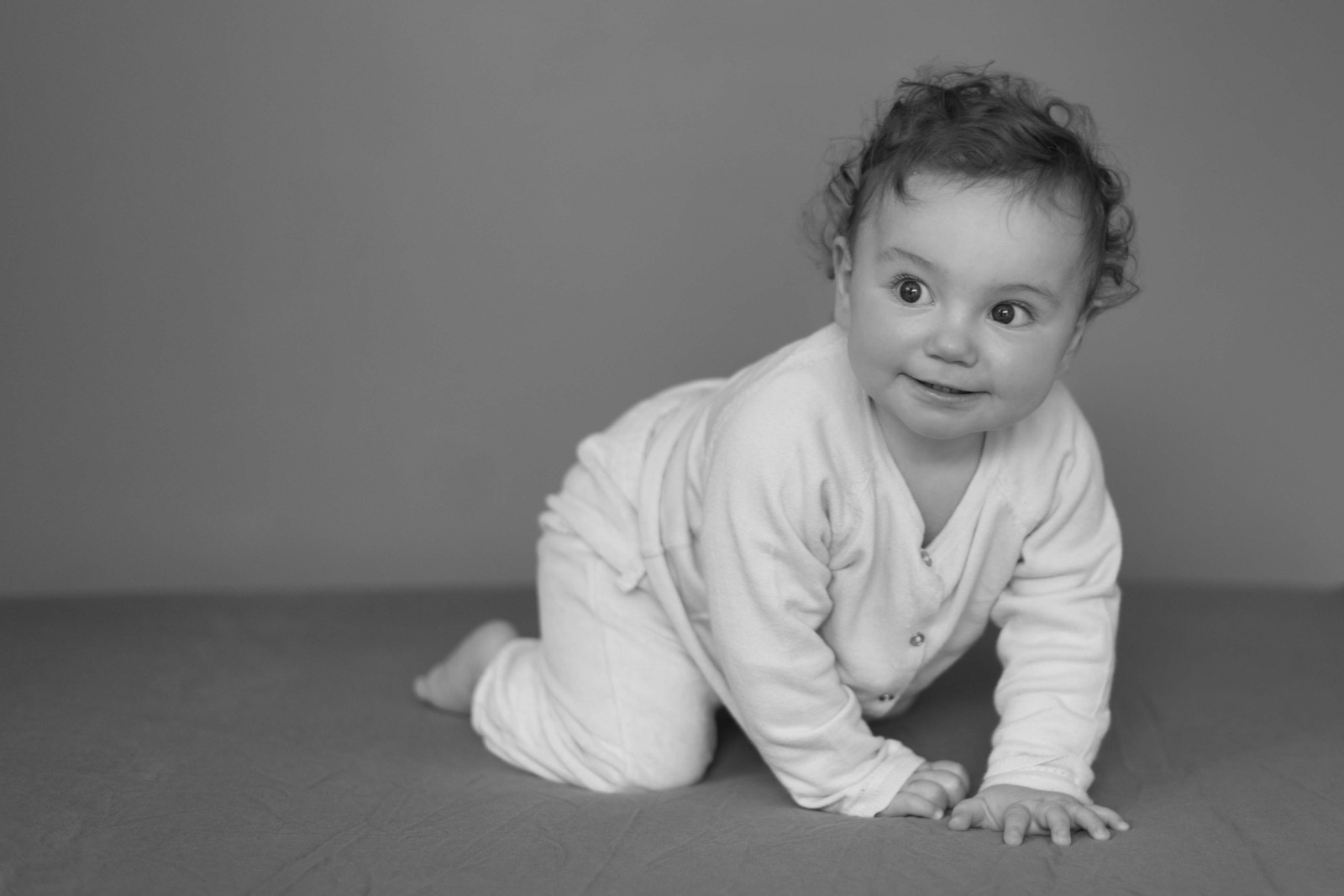Photographe bebe fille lyon